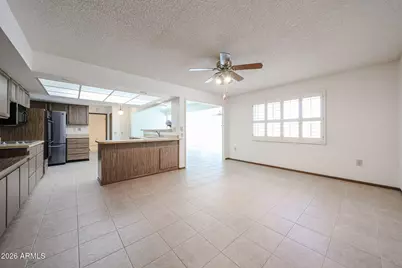 17402 N Lindgren Avenue, Sun City, AZ 85351 - Photo 19