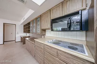 17402 N Lindgren Ave, Sun City, AZ 85351 - Photo 13