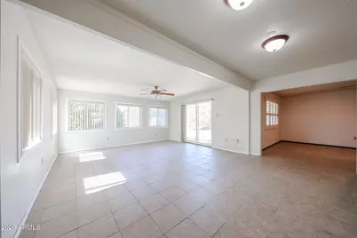 17402 N Lindgren Avenue, Sun City, AZ 85351 - Photo 15