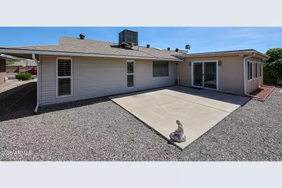 17402 N Lindgren Avenue, Sun City, AZ 85351 - Photo 33