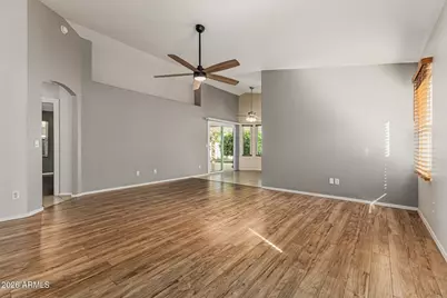 10728 W Irma Lane, Peoria, AZ 85373 - Photo 9