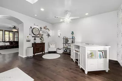 12134 W Lone Tree Trail, Peoria, AZ 85383 - Photo 11