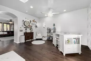 12134 W Lone Tree Trail, Peoria, AZ 85383 - Photo 11