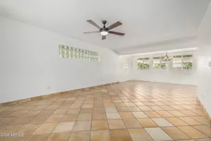 223 E Concorda Dr, Tempe, AZ 85282 - Photo 7