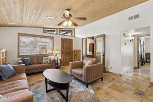 601 W Gibraltar Ln, Phoenix, AZ 85023 - Photo 17