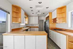 114 E San Miguel Ave, Phoenix, AZ 85012 - Photo 17