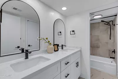 610 E Montebello Avenue #41, Phoenix, AZ 85012 - Photo 5