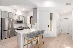 7027 N Scottsdale Rd, Paradise Valley, AZ 85253 - Photo 15