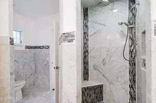 5328 E Pinchot Ave, Phoenix, AZ 85018 - Photo 19