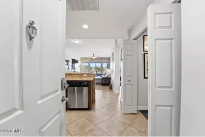 5350 E Deer Valley Drive #3255, Phoenix, AZ 85054 - Photo 1