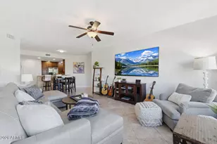 5350 E Deer Valley Dr, Phoenix, AZ 85054 - Photo 15