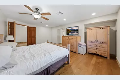 9037 N Arroya Grande Drive, Phoenix, AZ 85028 - Photo 13