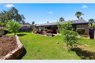 9037 N Arroya Grande Drive, Phoenix, AZ 85028 - Photo 41