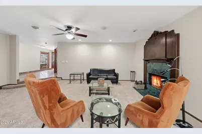 9037 N Arroya Grande Drive, Phoenix, AZ 85028 - Photo 5