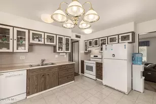 18410 N 94th Ave, Sun City, AZ 85373 - Photo 9