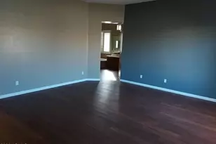 296 E Frances Ln, Gilbert, AZ 85295 - Photo 7