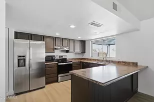 8652 W Heatherbrae Dr, Phoenix, AZ 85037 - Photo 5