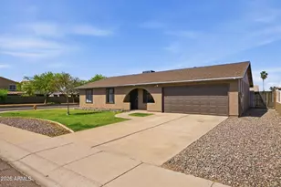 8652 W Heatherbrae Dr, Phoenix, AZ 85037 - Photo 41