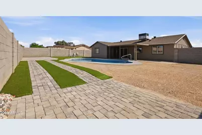 8652 W Heatherbrae Drive, Phoenix, AZ 85037 - Photo 31