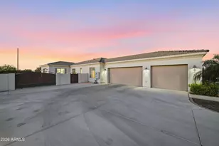 5586 W Rock Ct, San Tan Valley, AZ 85144 - Photo 9