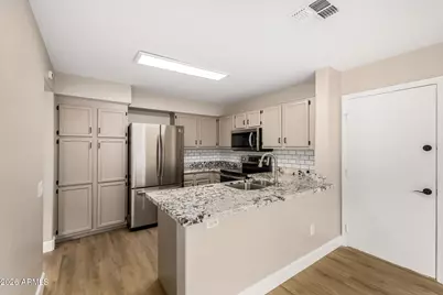 1445 E Countrywalk Lane, Chandler, AZ 85225 - Photo 11