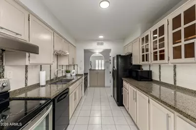 8241 N Central Avenue #5, Phoenix, AZ 85020 - Photo 9