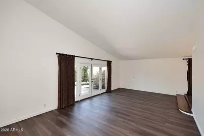 5426 S Lighthouse Lane, Tempe, AZ 85283 - Photo 7