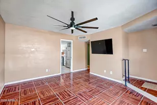 6433 W Catalina Dr, Phoenix, AZ 85033 - Photo 9