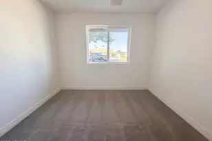 3450 E Columbine Dr, Phoenix, AZ 85032 - Photo 15