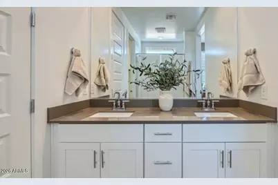 9738 W Verde Lane, Phoenix, AZ 85037 - Photo 11