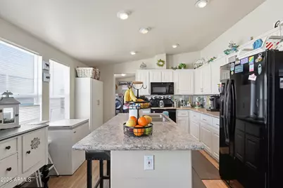 2140 E Michigan Avenue #8, Phoenix, AZ 85022 - Photo 11
