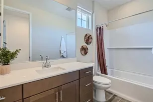 9742 W Verde Ln, Phoenix, AZ 85037 - Photo 13