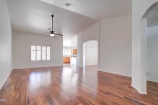 9271 W Sunnyslope Ln, Peoria, AZ 85345 - Photo 3