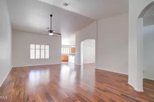 9271 W Sunnyslope Ln, Peoria, AZ 85345 - Photo 3