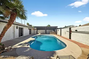 10318 W Calle Del Oro, Phoenix, AZ 85037 - Photo 37