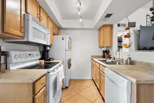 2121 W Royal Palm Rd, Phoenix, AZ 85021 - Photo 11