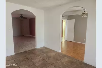 9645 N 63rd Drive, Glendale, AZ 85302 - Photo 11