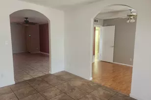 9645 N 63rd Dr, Glendale, AZ 85302 - Photo 11