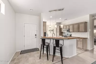 16136 W Montoya Drive, Surprise, AZ 85374 - Photo 7