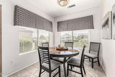 16136 W Montoya Drive, Surprise, AZ 85374 - Photo 9