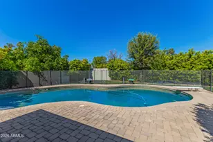 326 W Loma Ln, Phoenix, AZ 85021 - Photo 33