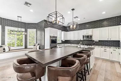 326 W Loma Lane, Phoenix, AZ 85021 - Photo 11