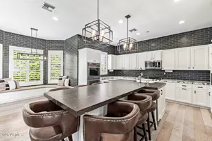 326 W Loma Ln, Phoenix, AZ 85021 - Photo 11