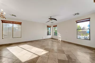 2218 W Magdalena Lane, Phoenix, AZ 85041 - Photo 11