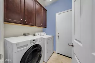 2218 W Magdalena Ln, Phoenix, AZ 85041 - Photo 19