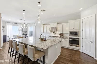 1422 E Milada Drive, Phoenix, AZ 85042 - Photo 1