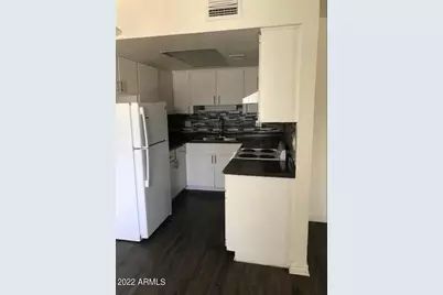 2021 W Hayward Avenue #Apt 30, Phoenix, AZ 85021 - Photo 7