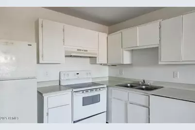 1709 W Mountain View Road #Apt 104, Phoenix, AZ 85021 - Photo 3