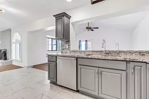 864 W Mesquite St, Chandler, AZ 85225 - Photo 13