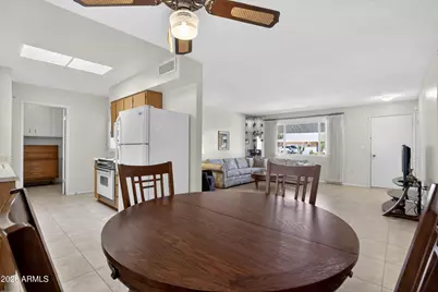 10341 W Cheryl Drive, Sun City, AZ 85351 - Photo 11